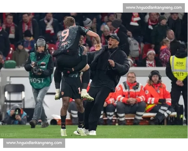 科曼盛赞孔帕尼：战术共鸣下的拜仁新章